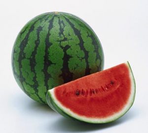 Dưa hấu - một trong bốn loại rau quả dưỡng tâm trong mùa hè