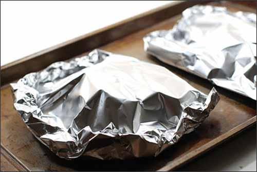 Dùng giấy bạc trong chế biến thức ăn: chỉ tốt khi dùng đúng