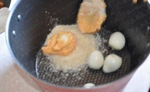 Món ngon cho bé: bí đỏ bọc trứng cút chiên xù